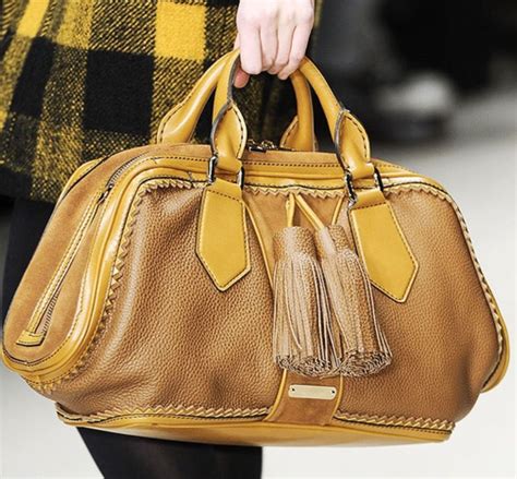 gold burberry purse